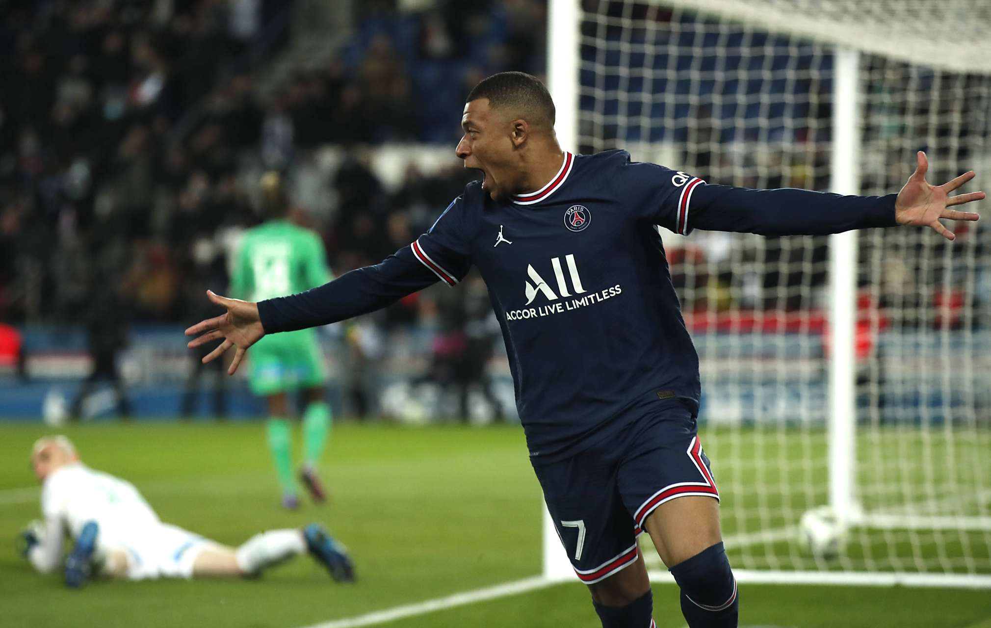 瑞士险胜中国,哈兰德关键制胜的简单介绍 瑞士险胜中国,哈兰德关键制胜的简单介绍