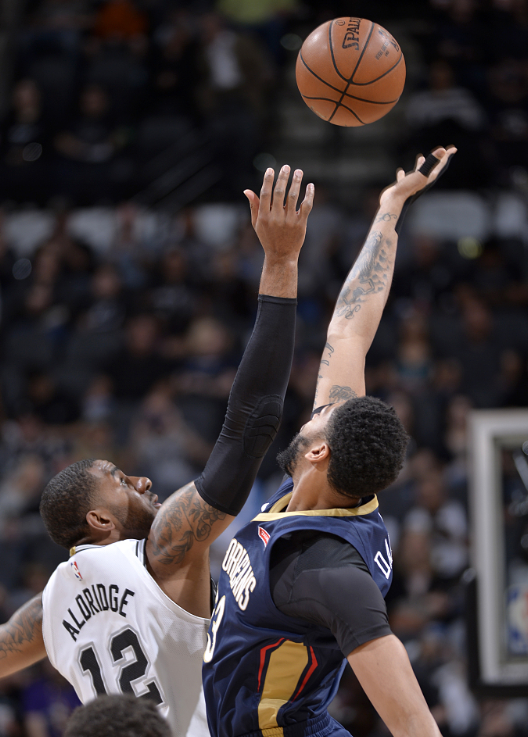 开云官网-爵士擒鹈鹕，取得四连胜