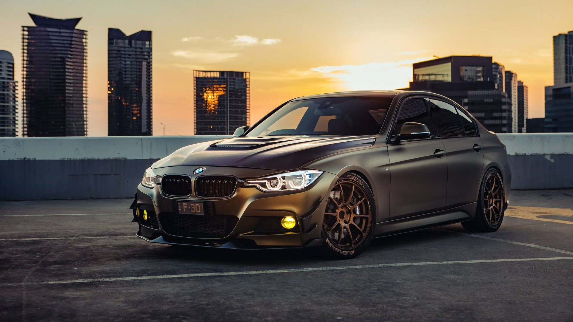 劳塔罗独中两元成焦点，巴萨血拼沙特豪门展韧性