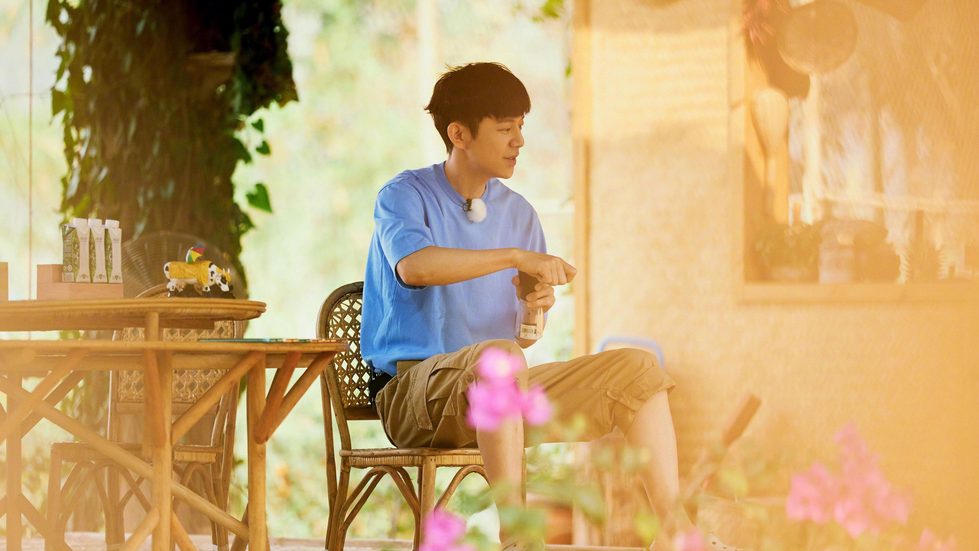 银河战舰火力全开，西班牙传控风暴压制哥伦比亚，矛与盾的史诗对决