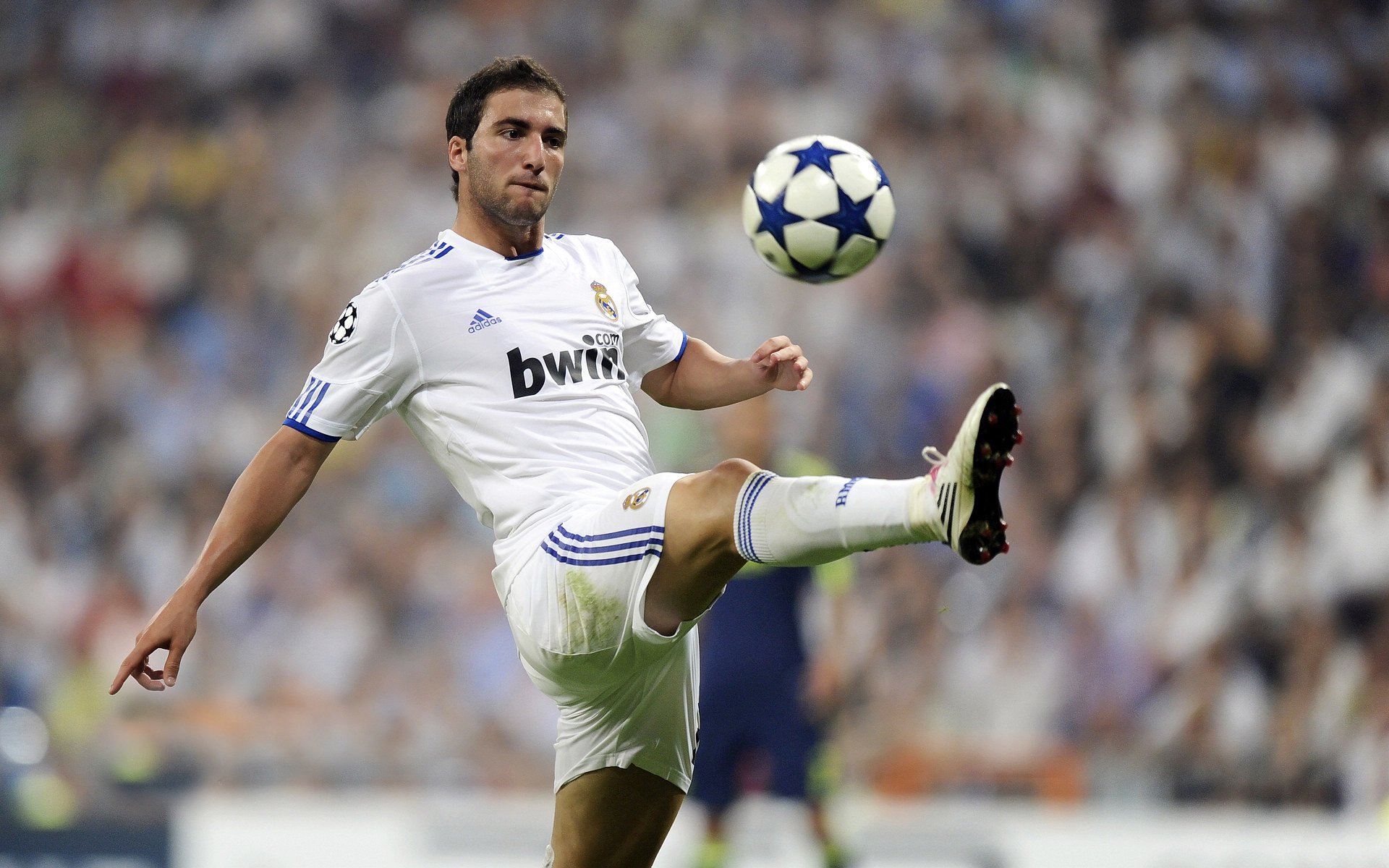 倒计时,当内马尔的灵感撕裂了铁血巨兽