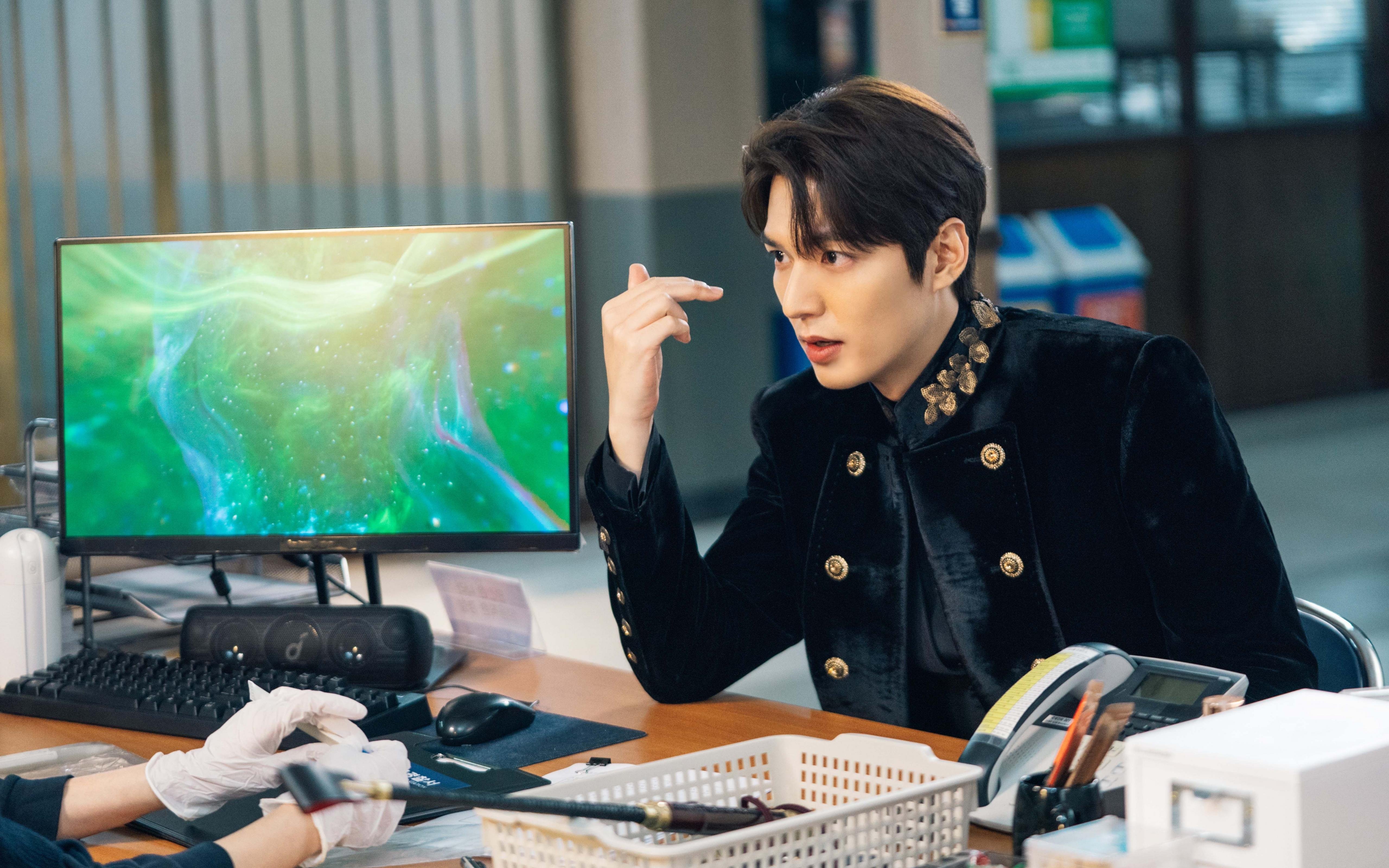 开云体育登录-乌拉圭收割尼斯，阿什拉夫一剑封喉，化身绝对关键先生